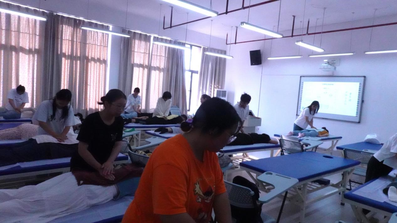 以身疗心4.jpg 无码影片